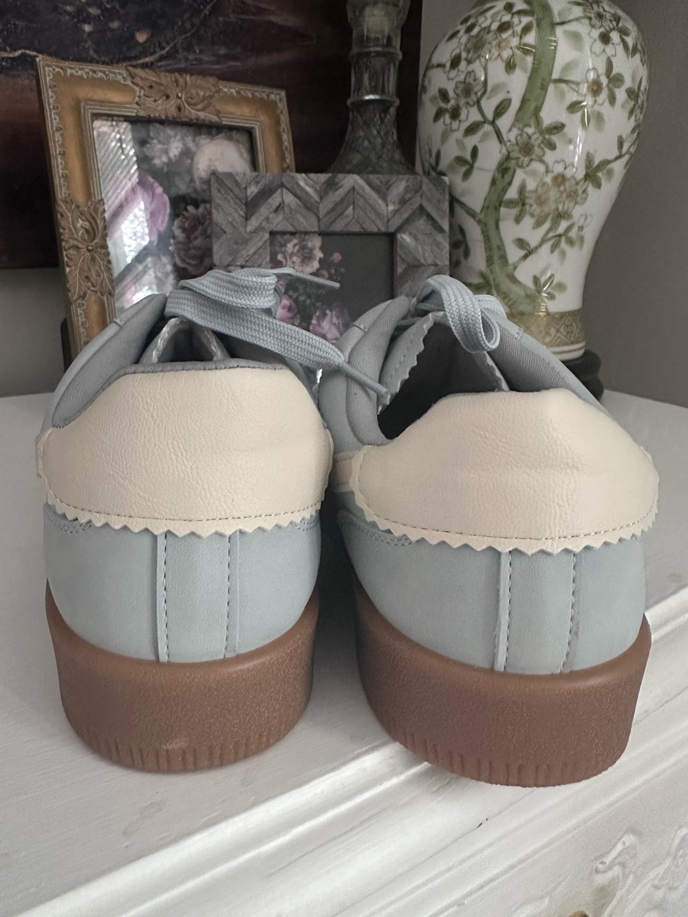 DV Dolce Vita Russo Light Blue Faux Leather Platform Sneakers Sz 8 - Picture 3 of 8